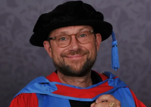 Damon Albarn ha ricevuto la sua laurea ad honorem