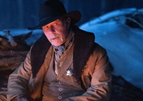 James Hetfield dei Metallica nel film western “The Thicket”: le foto dal set