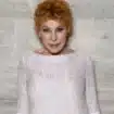 Ornella Vanoni si svela senza paura nella sua autobiografia “Vincente o Perdente”. Un estratto