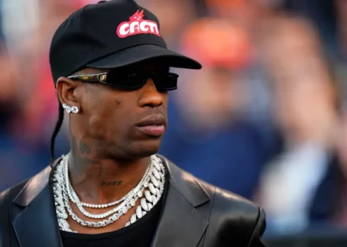 Travis Scott è stato arrestato a Parigi dopo una lite con la sua guardia del corpo