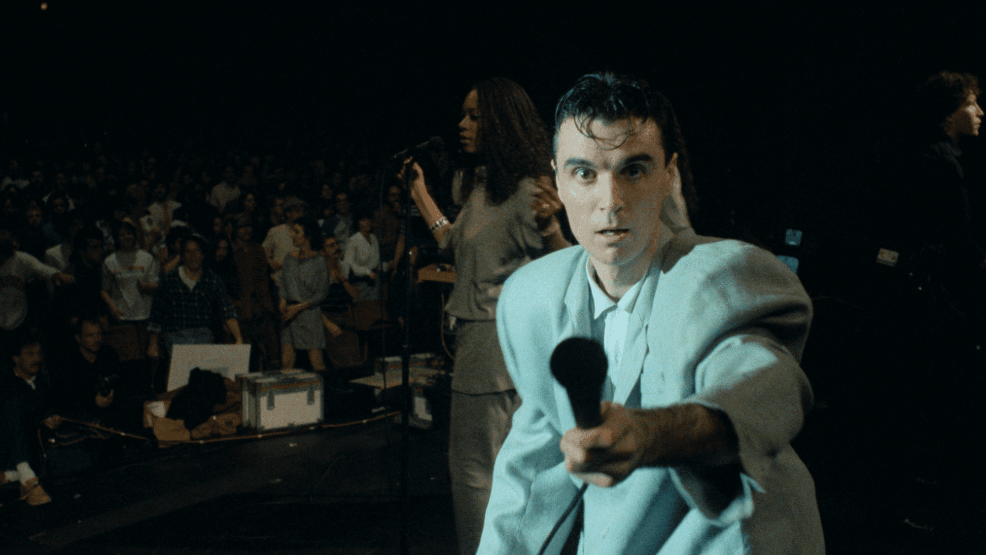 Avete mai ballato guardando un film? “Stop Making Sense” dei Talking Heads è perfetto per farlo