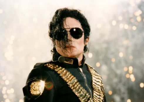 Il biopic su Michael Jackson è stato posticipato a ottobre 2025