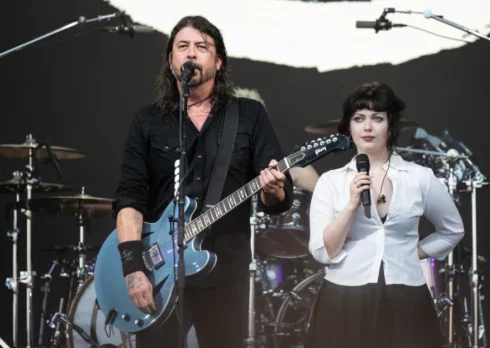 Violet, la figlia di Dave Grohl, sta scrivendo il suo primo album