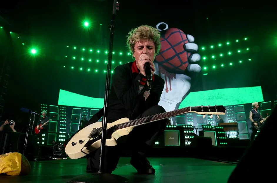 I Green Day hanno cambiato il testo di “American Idiot” contro Elon Musk