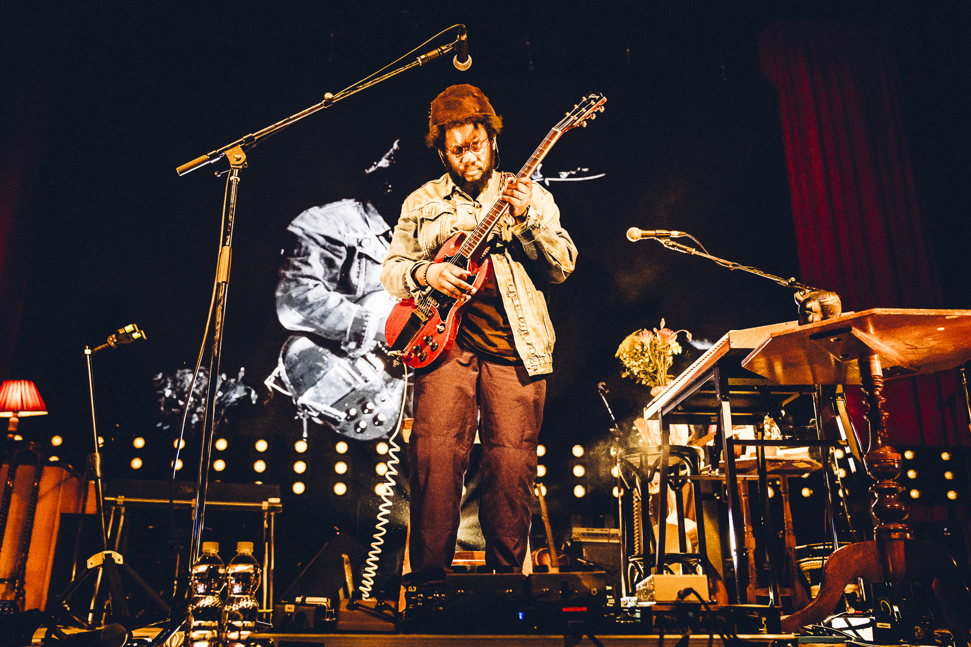 Lo show di Michael Kiwanuka è un viaggio che racconta i cambiamenti della vita