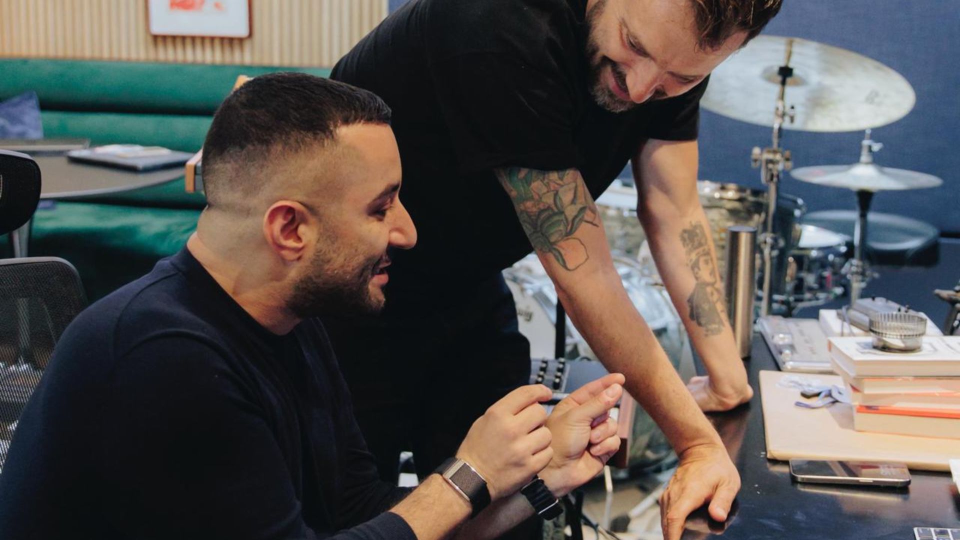 Cesare Cremonini e l’elettronica: nasce il progetto “What The Fuck Is Going On Here?!”