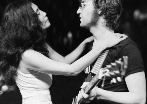 “One to One. John & Ono” non è solo un doc ma una autentica lezione di storia