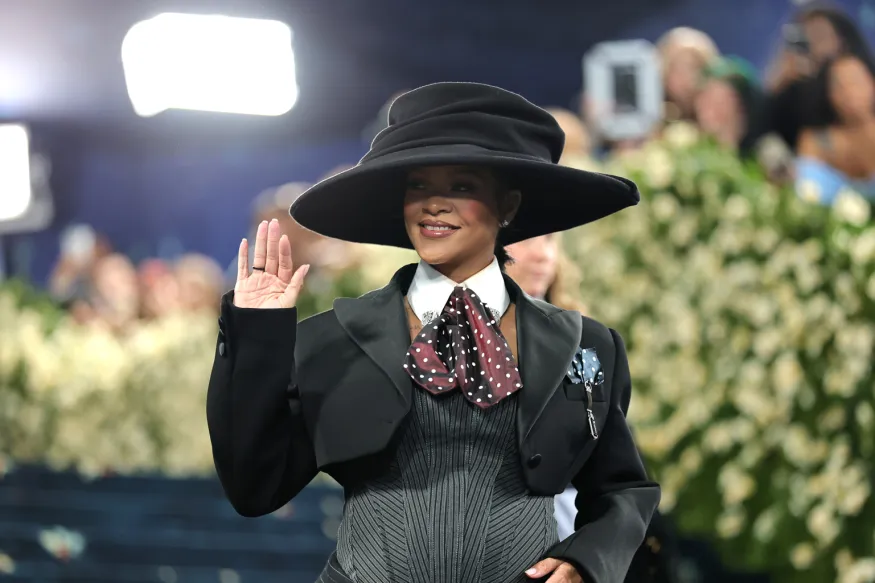 Met Gala 2025: le foto della serata e dei protagonisti