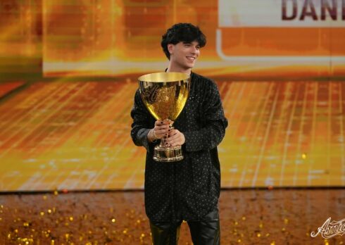Amici 2025, TrigNO trionfa nella categoria canto