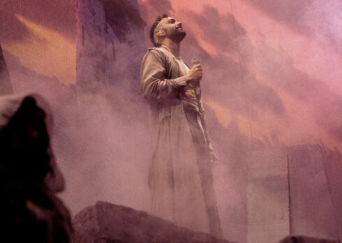 La pop-opera di Marco Mengoni ci ricorda quanto è bello e faticoso essere umani