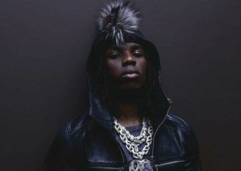 Rema è pronto a portare l’afrorave a Milano