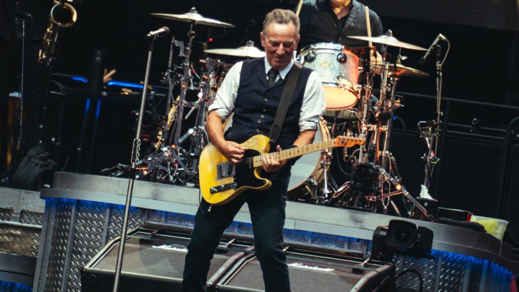 Bruce Springsteen e l’orgoglio americano suonato a San Siro