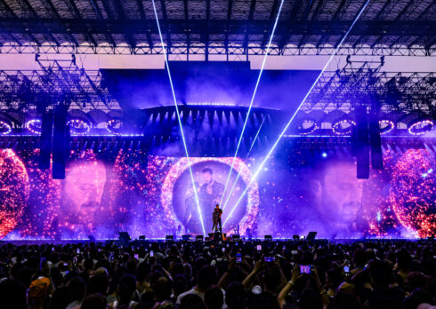 The Visual Innovation Behind Cesare Cremonini’s sold-out Italy 2025 Tour