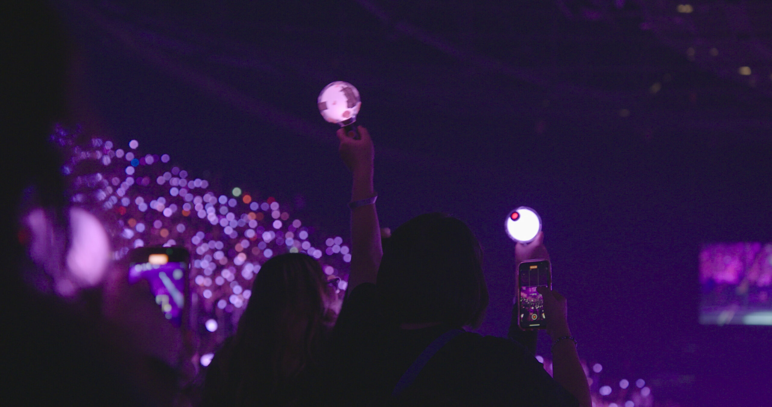 “BTS Army: Forever We Are Young”, quando la storia di una band è anche quella dei suoi fan