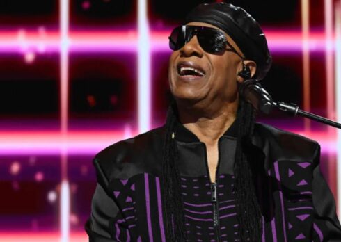 Stevie Wonder ha risposto alle voci secondo cui non sarebbe cieco