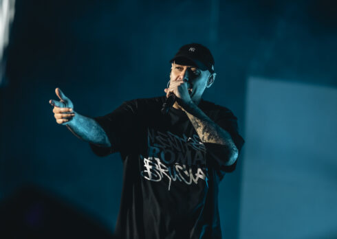 Per Fabri Fibra il rap è ancora messaggio e emozioni