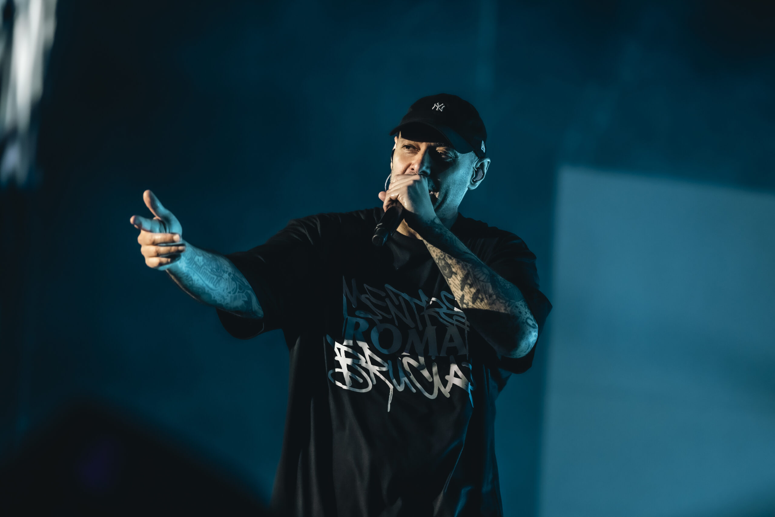 Per Fabri Fibra il rap è ancora messaggio e emozioni