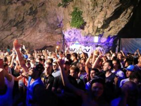 Cosa rimane della Grotta del Ciclope dieci anni dopo la chiusura dello storico locale?