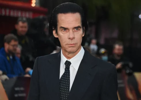Nick Cave riflette sulle lezioni apprese dal dolore nell’anniversario della scomparsa del figlio