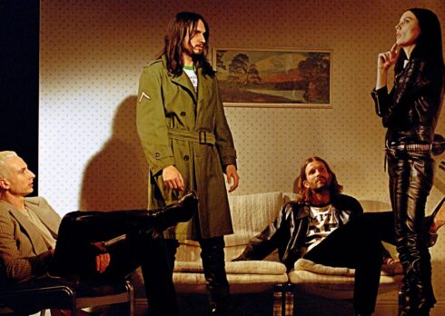 I Wolf Alice ripartono dagli accordi di pianoforte e viaggiano negli anni ’70: l’intervista