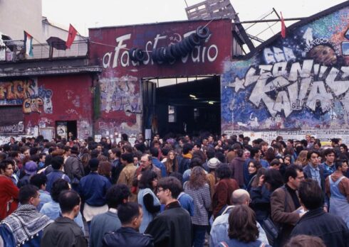 «Un pezzo di storia muore con lo sgombero del Leoncavallo»: il ricordo degli artisti