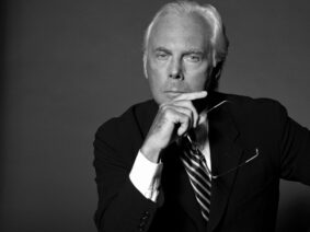 Giorgio Armani ha vestito la musica: il ricordo degli artisti