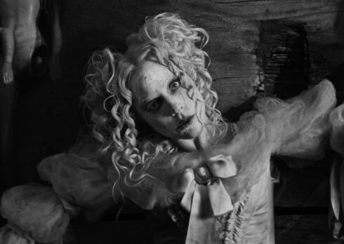 La “Dead Dance” di Lady Gaga, directed by Tim Burton