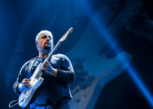 Tutti gli ospiti di “Pino è”, il concerto evento per celebrare Pino Daniele