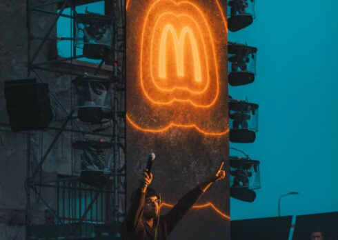 Luci, foto ricordo e tanta musica: McDonald’s al party di X Factor 2025