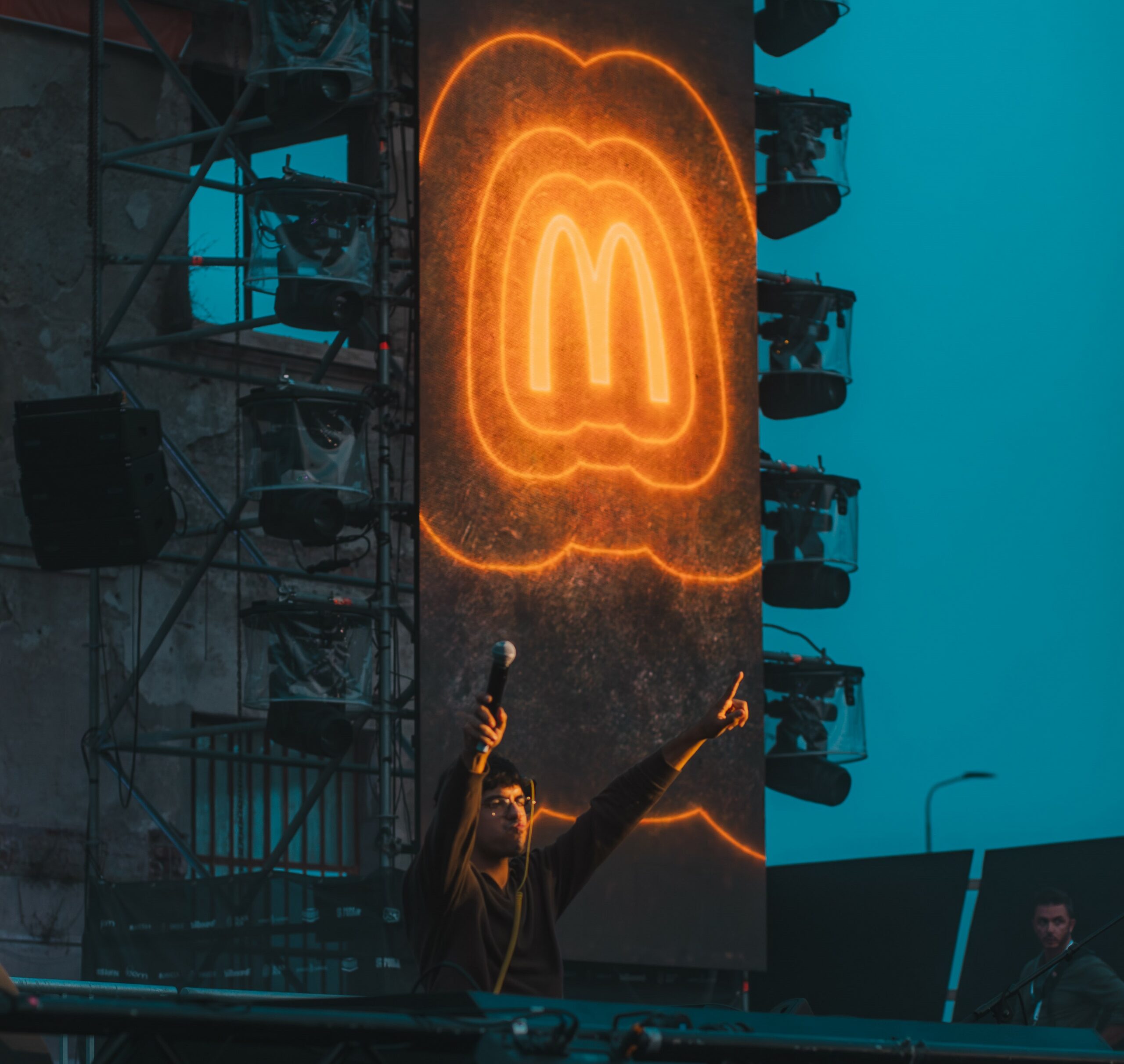 Luci, foto ricordo e tanta musica: McDonald’s al party di X Factor 2025