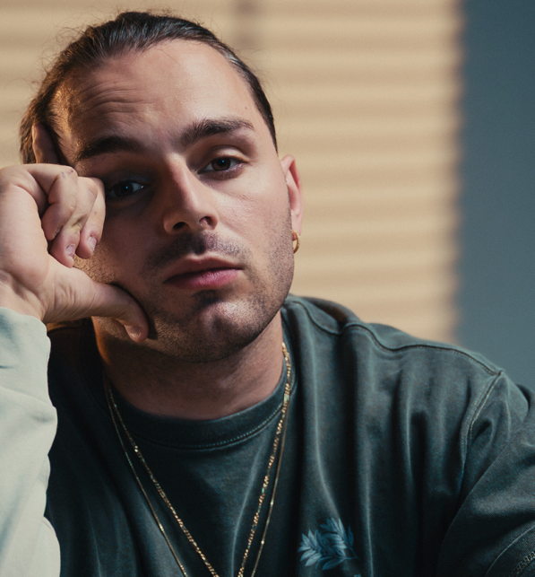 Ernia: “Avevo un album già pronto l’anno scorso ma l’ho buttato e ho ricominciato”