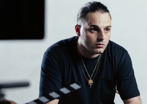Ernia ha svelato i feat del suo nuovo album