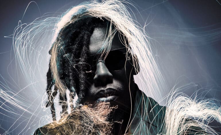Flying Lotus vola alto