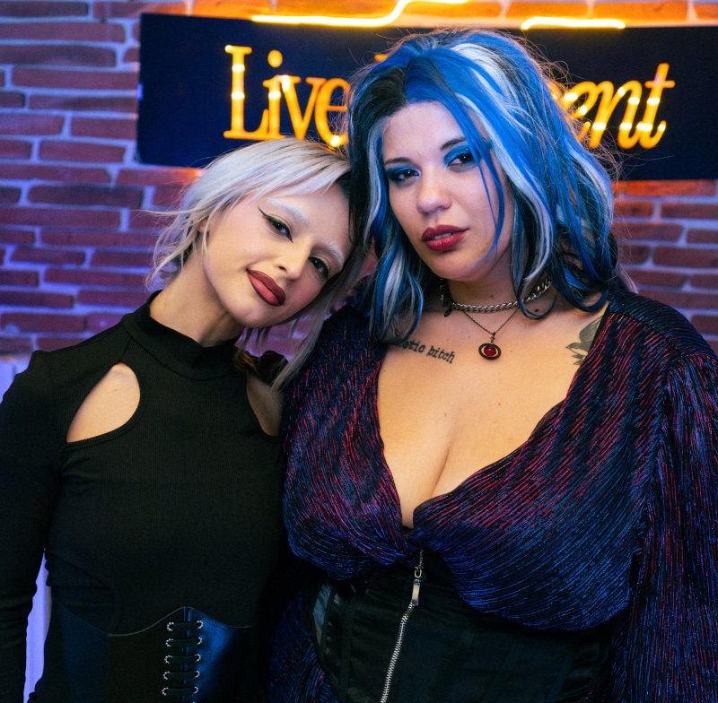 Elnoir - 4 - con l’influencer Scarlett_Beautyx