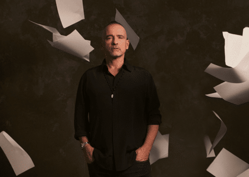 Eros Ramazzotti svela la tracklist di “Una Storia Importante”