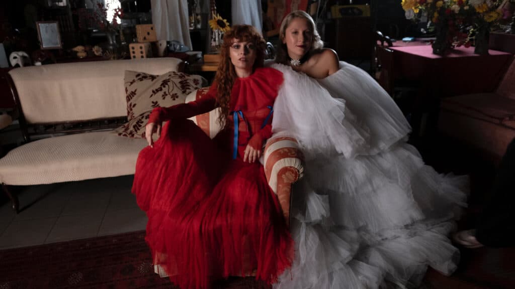 Guarda in anteprima il video di “Cara Allegria” di Giulia Mei feat. Mille