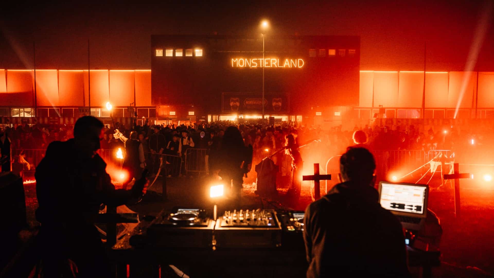 Il Monsterland 2025 annuncia la lineup (c’è anche Fabri Fibra)