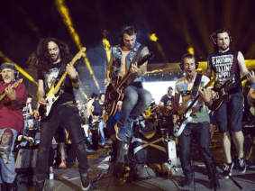 Rockin’1000 debutta allo stadio di Torino nel 2026