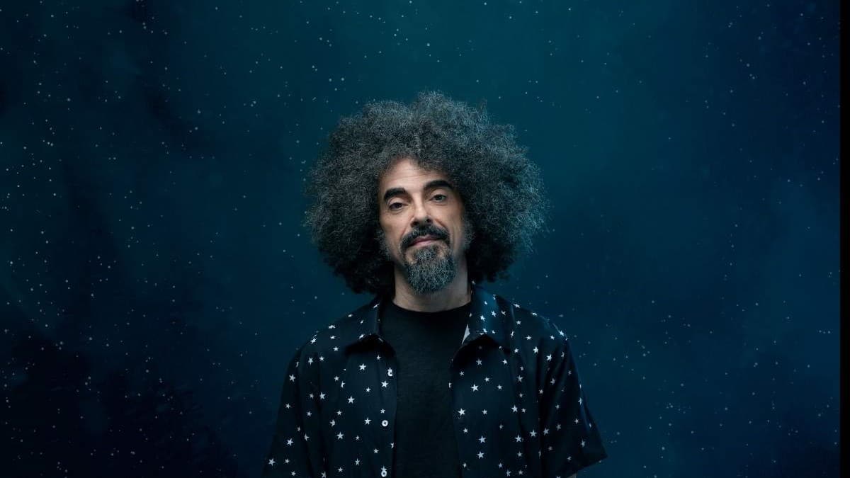 Caparezza è tornato: avete ascoltato “Io sono il viaggio”?
