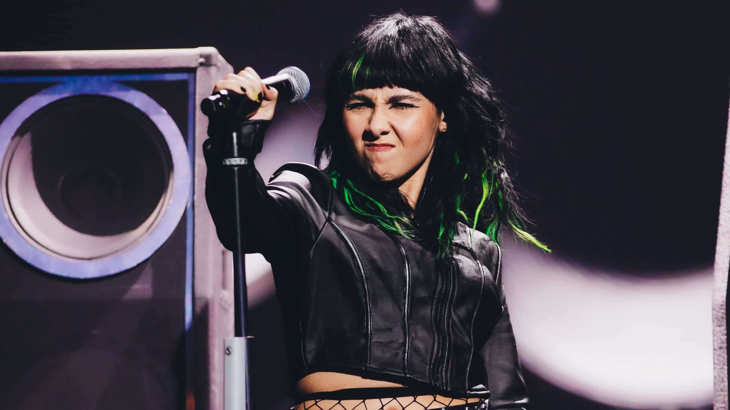 rob: «Dopo X Factor voglio cantare in inglese. Il sogno? Duettare con Avril Lavigne»