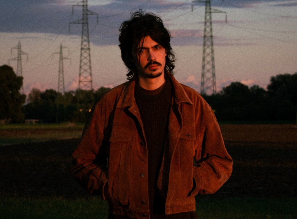 Riconquistare il privilegio di sentir scorrere il tempo con “Risorgerai” di AKA5HA