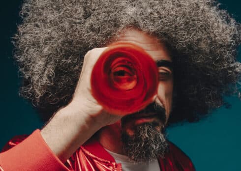 “Orbit Orbit” di Caparezza è un viaggio spaziale sul potere dell’arte e della fantasia