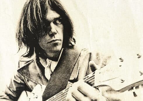 Neil Young compie 80 anni: 5 cose da sapere sul rocker canadese