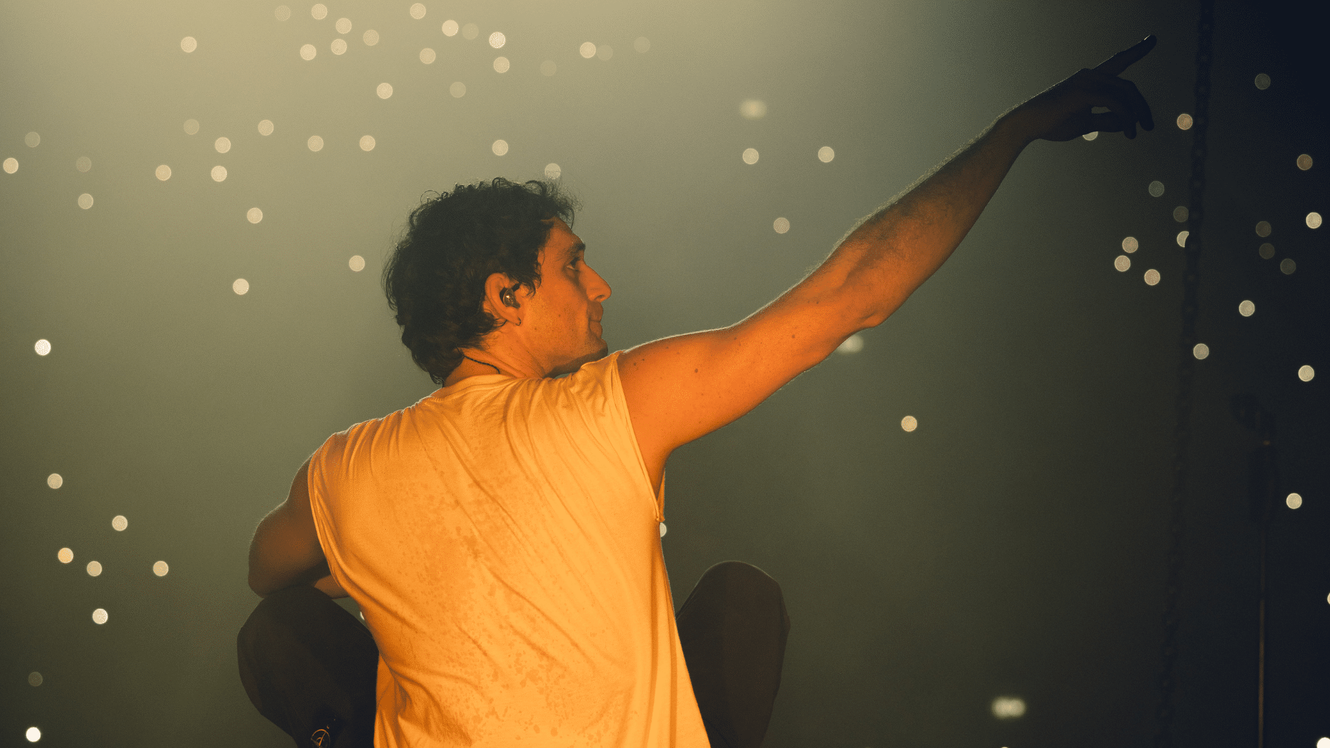 Bresh all’Unipol Forum fa salire tutti a bordo della sua nave pirata