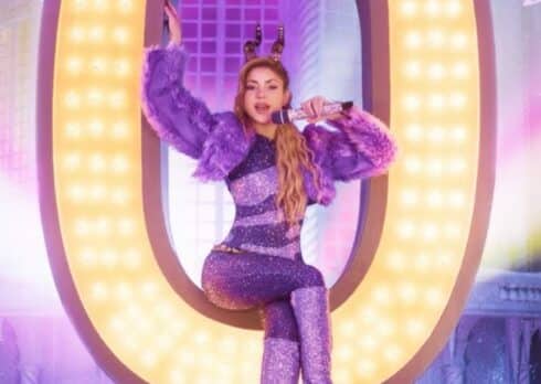 Shakira è la protagonista del video musicale di “Zoo”