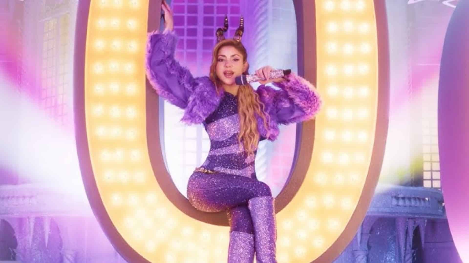 Shakira è la protagonista del video musicale di “Zoo”