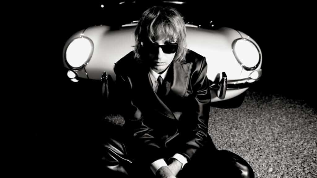 “Masquerade” di Thomas Raggi riporta il rock al centro della scena