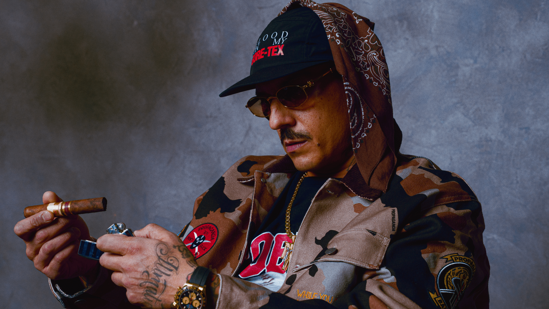 Noyz Narcos, Il mostro in prima pagina