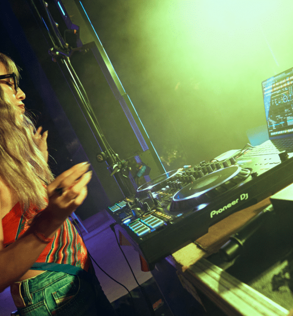 La città non ti vuole: viaggio nelle serate cumbia di Milano