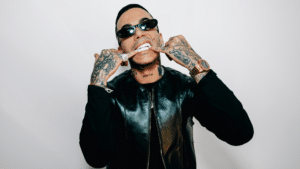 sfera ebbasta xdvr artisti più certificati 2025